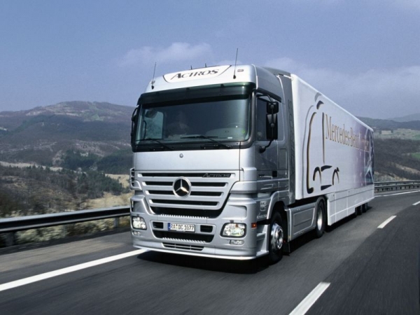 Poze camioane Mercedes Benz_15